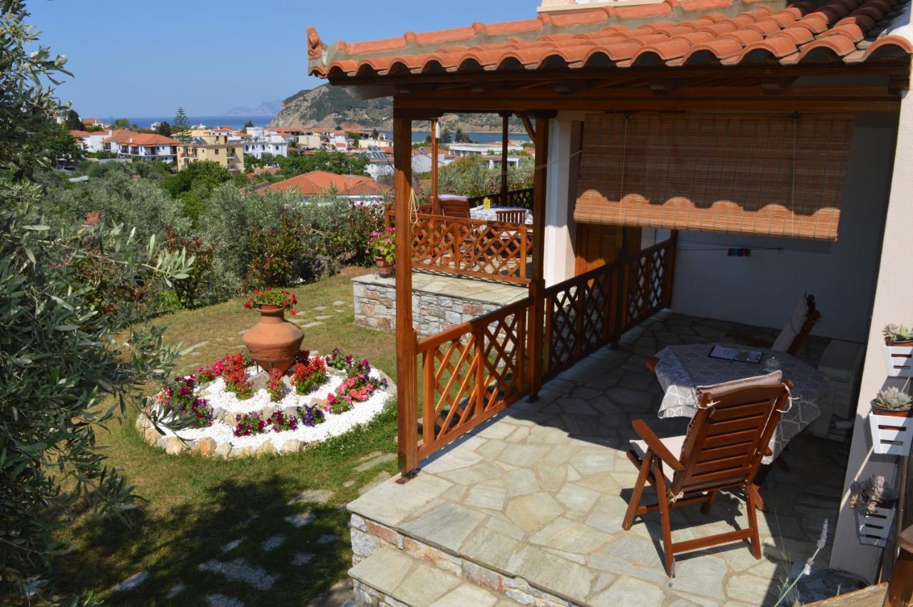 Remvi Apartments Skopelos Town Exterior photo