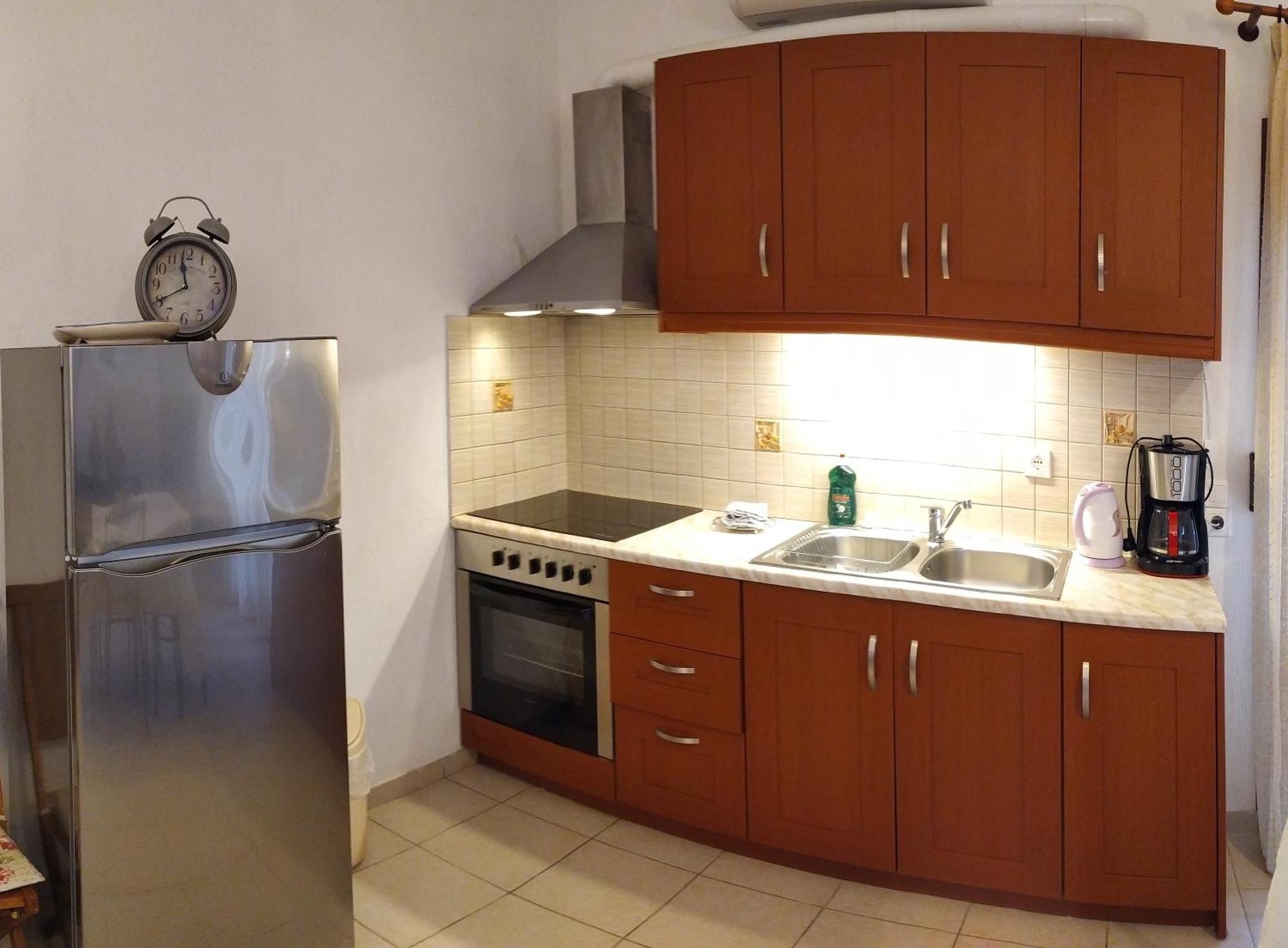 Remvi Apartments Skopelos Town Room photo
