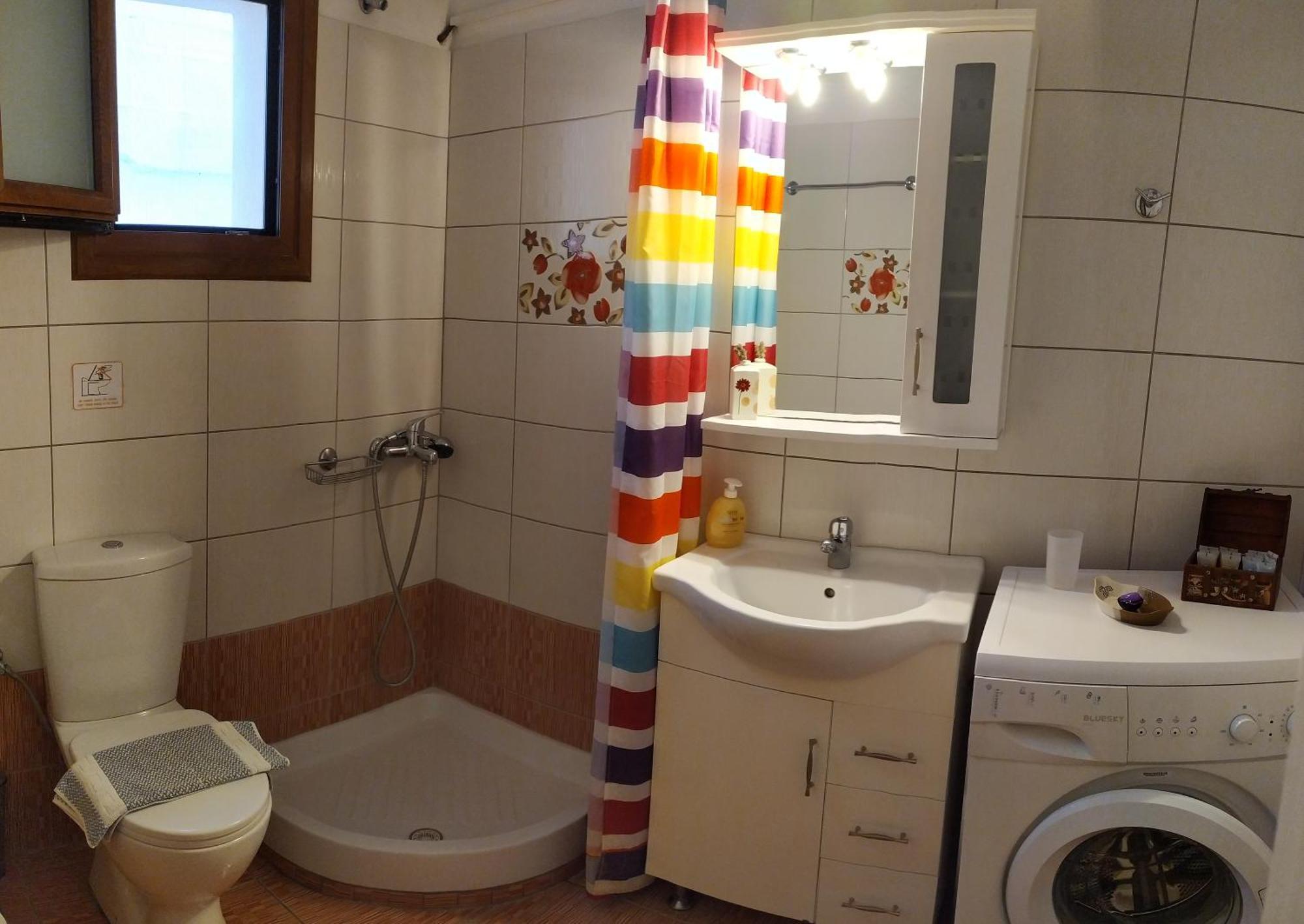 Remvi Apartments Skopelos Town Room photo