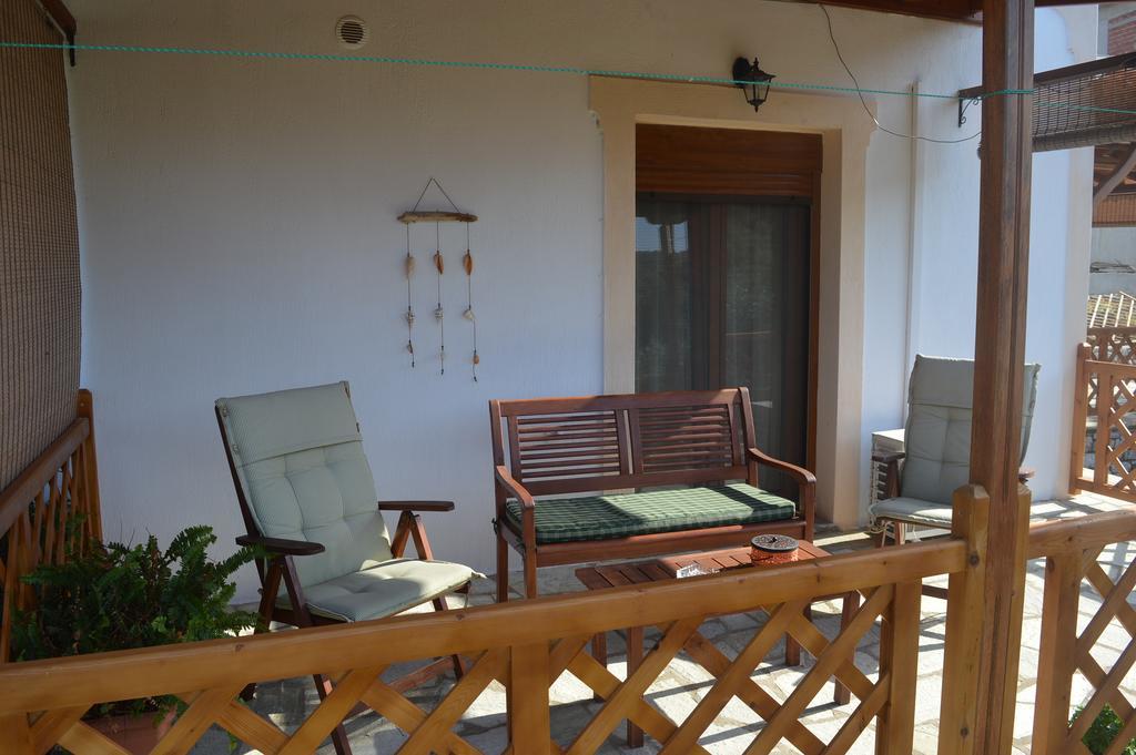 Remvi Apartments Skopelos Town Exterior photo