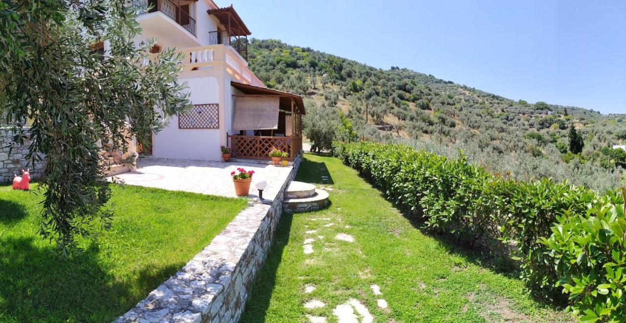Remvi Apartments Skopelos Town Exterior photo